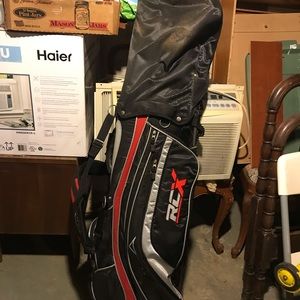 Left handed gulf club set